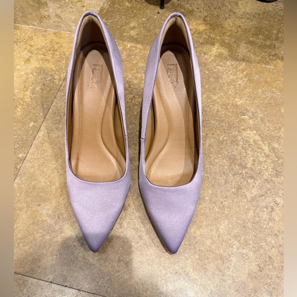 Brand new without tag violet satin silk pumps
